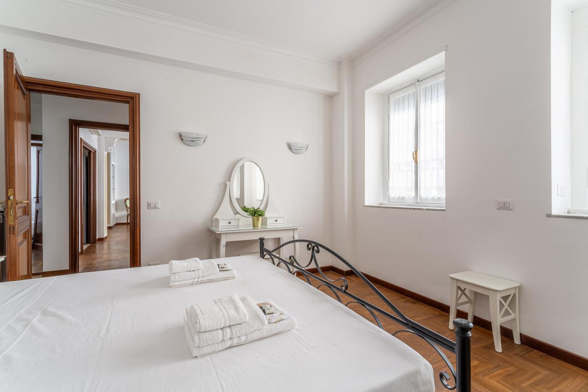 Apartment Iflat Vatican Spacious With Terrace Rom